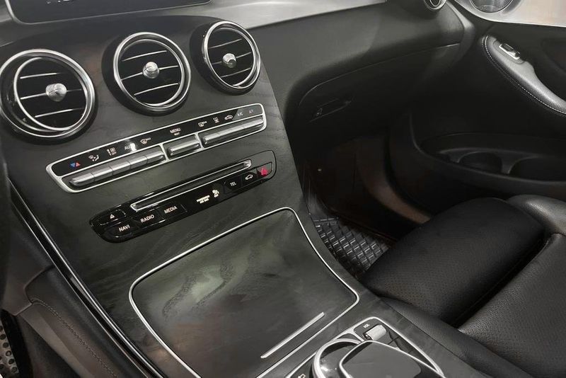 Mercedes GLC250 bild 12