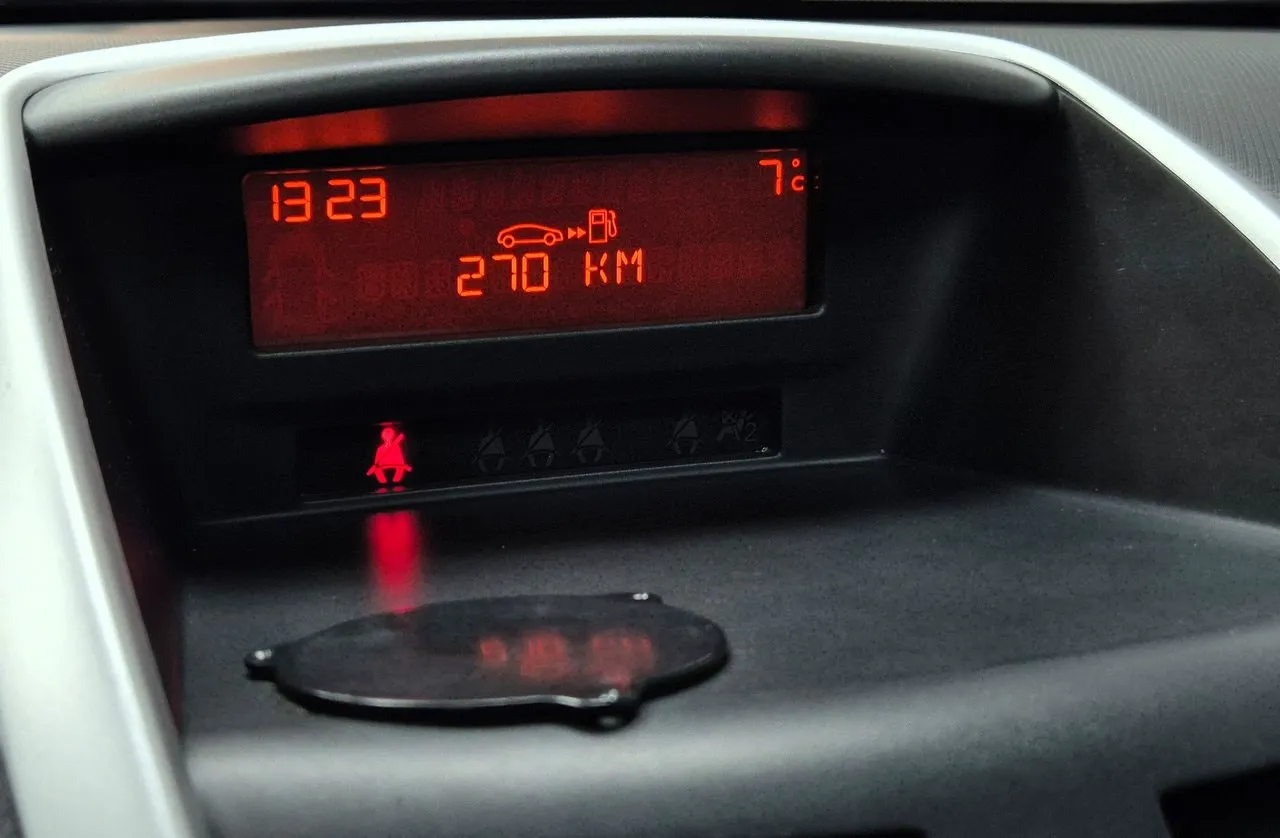 Vehicle image 11