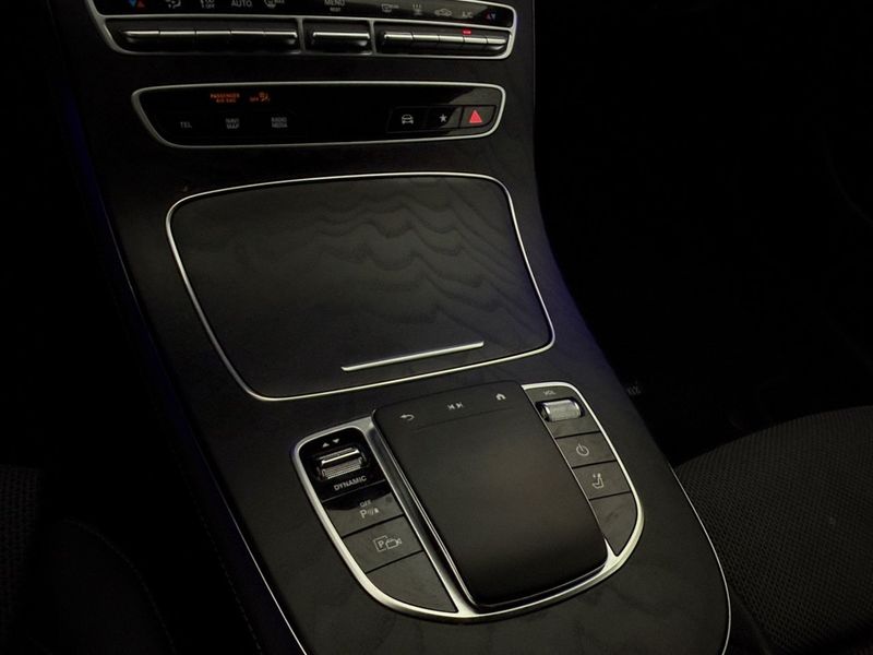 Mercedes E300 bild 21