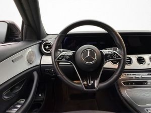 Mercedes E300 bild 15