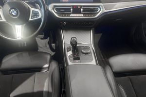 BMW 320 bild 8