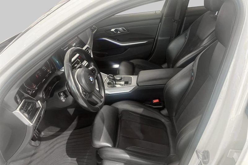 BMW 320 bild 10