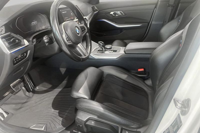 BMW 320 bild 9