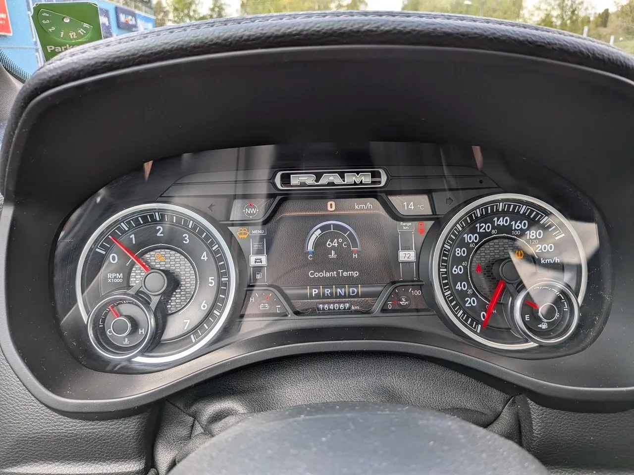 Vehicle image 15