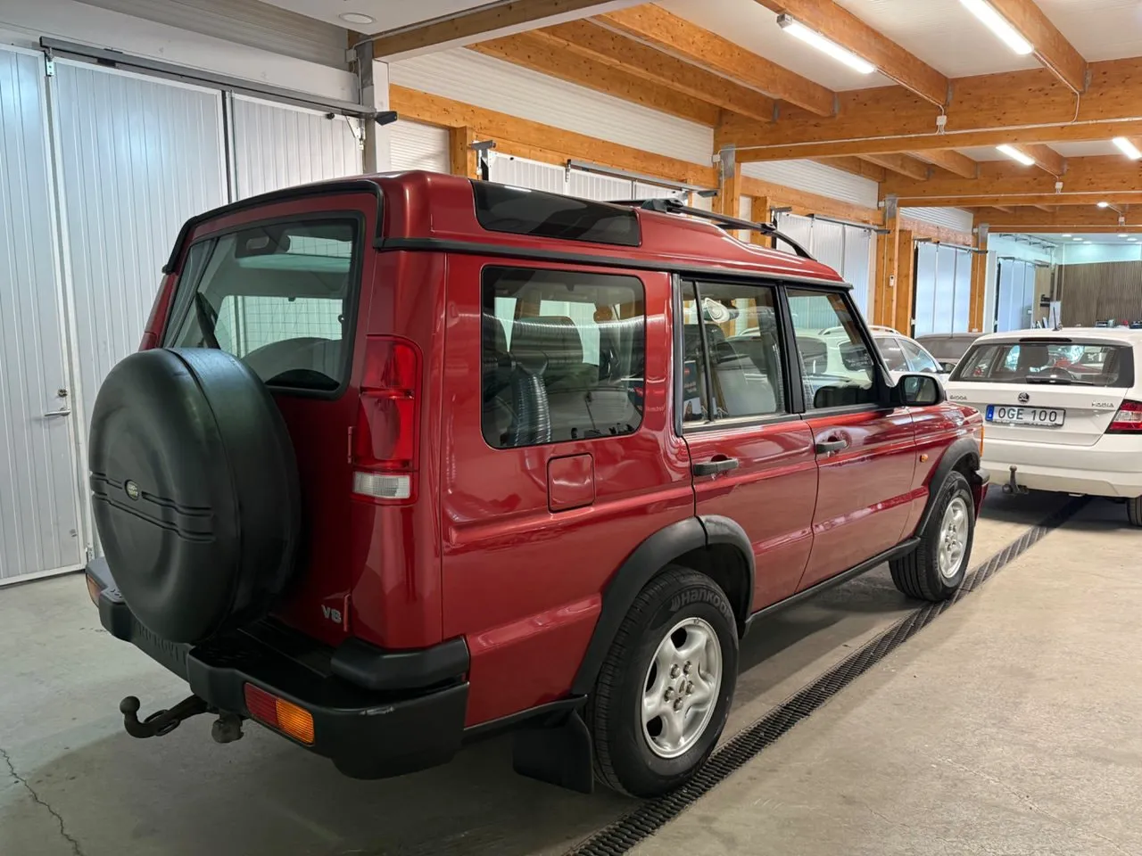 Vehicle image 12