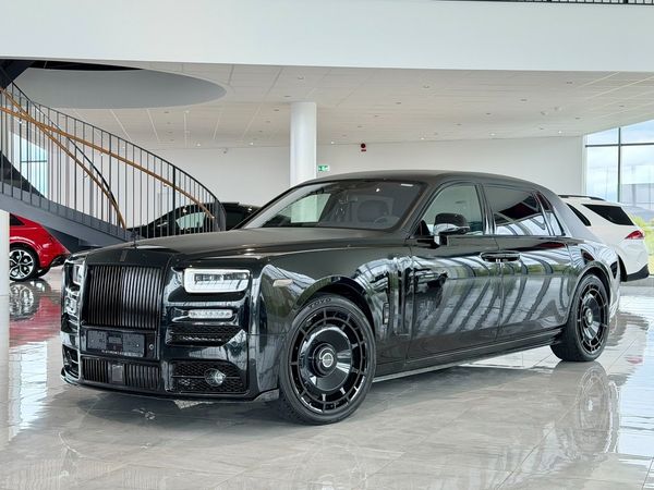 Rolls-Royce Phantom V12 571hk Extended Wheelbase / MANSORY / Carbon - 2019