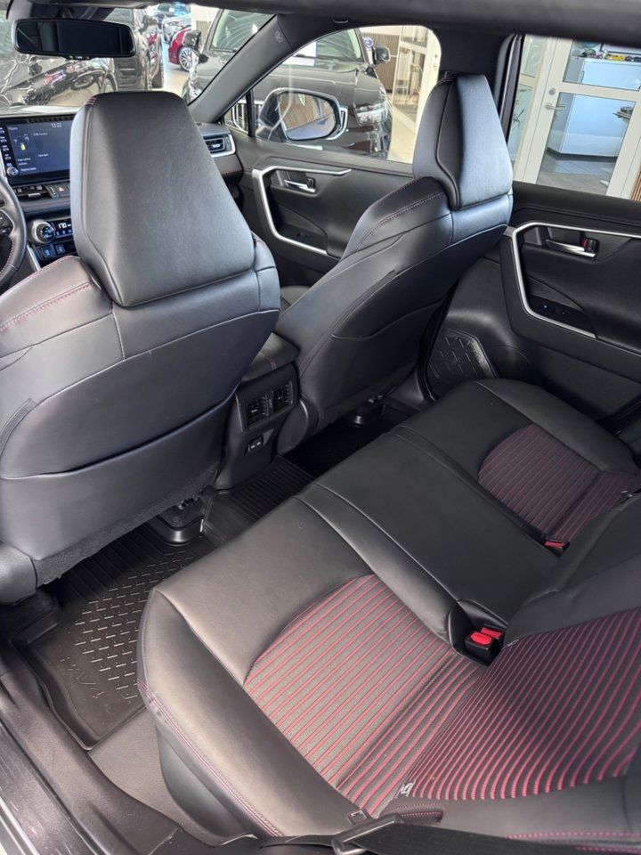 Toyota RAV4 bild 12