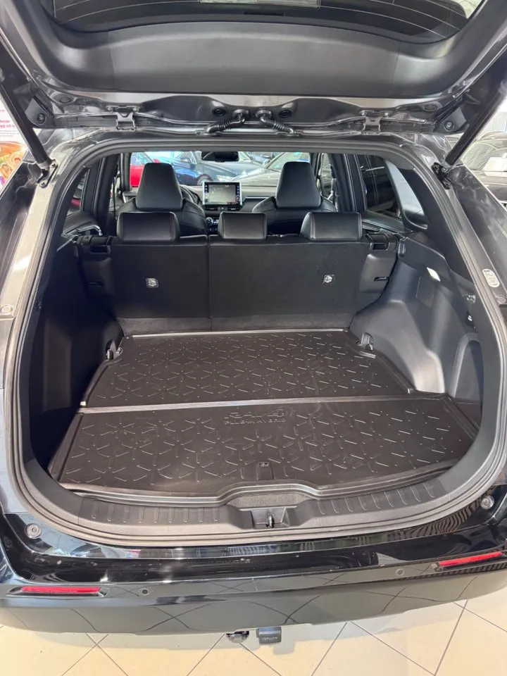 Vehicle image 21