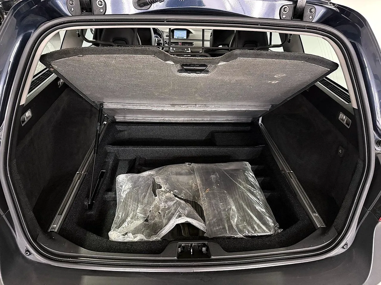 Vehicle image 31