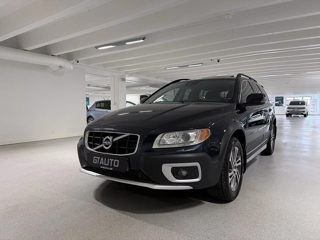 Vehicle image 8