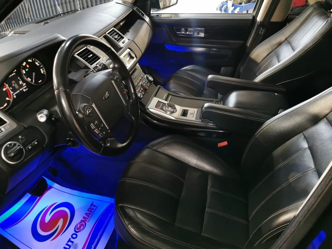 Vehicle image 6