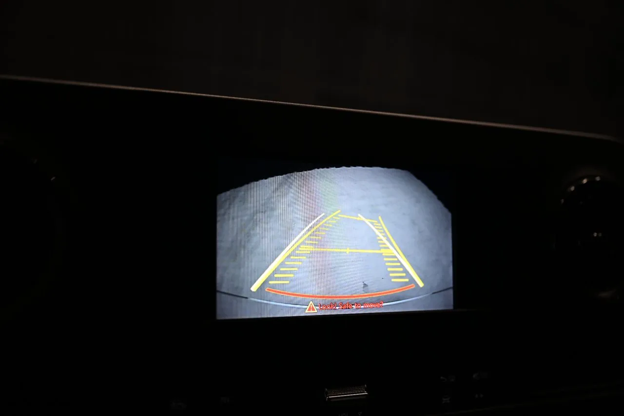 Vehicle image 20