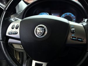 Jaguar XF bild 20