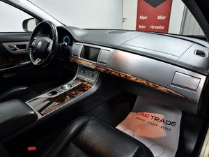 Jaguar XF bild 26