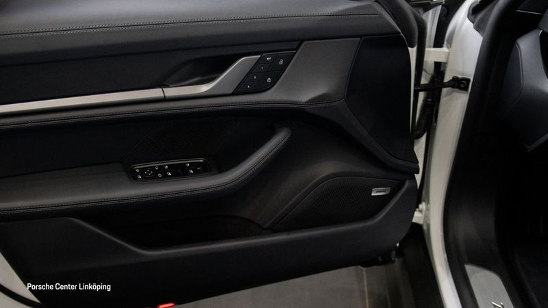Porsche Taycan bild 21