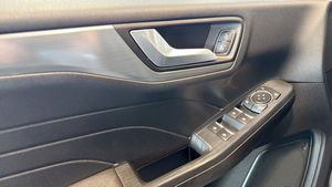 Ford Kuga bild 11