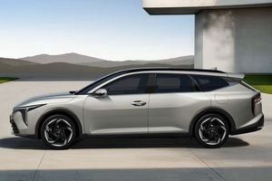 Kia K4 bild 3