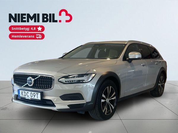 Volvo V90 Cross Country B4 AWD Momentum MOMS Dragkrok Bkamera Navi S&V-däck - 2023