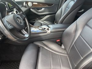 Mercedes GLC350 bild 6