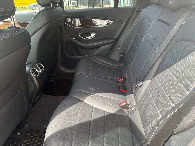 Mercedes GLC350 bild 7