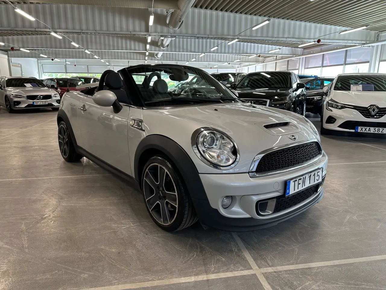 Vehicle image 1