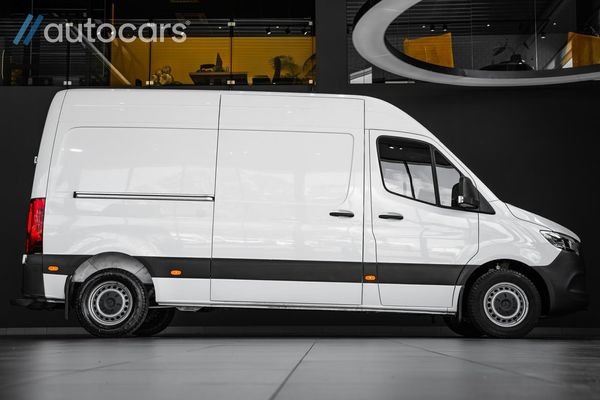 Mercedes Sprinter 211 CDI 9G-Tronic|Leasbar|D-Värmare|Drag|Carplay|Kamera - 2023