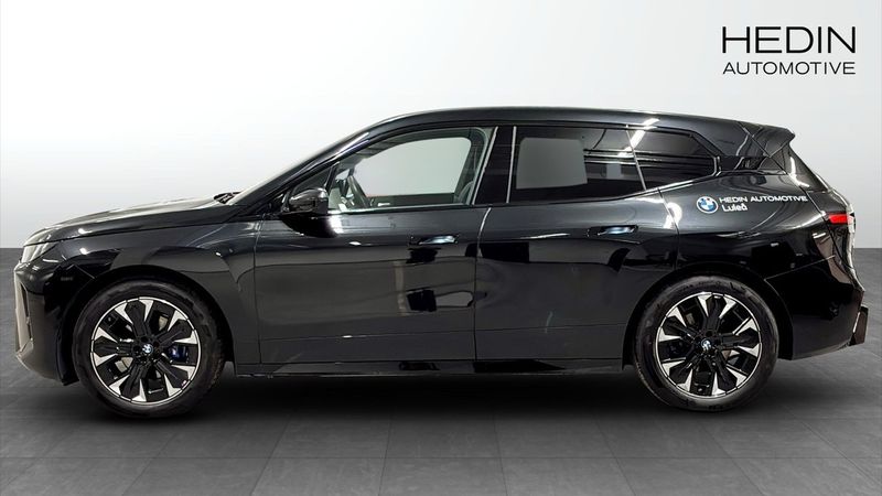BMW iX bild 6