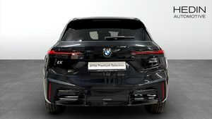 BMW iX bild 7