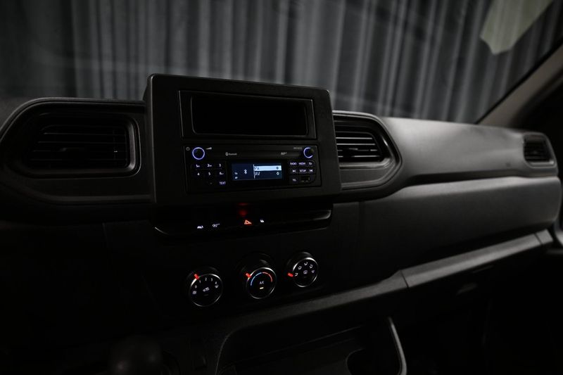 Renault Master bild 17
