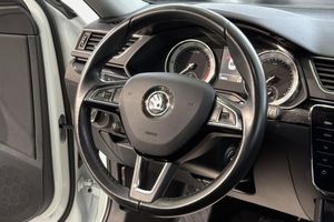 Skoda Superb bild 9