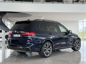 BMW X7 bild 2