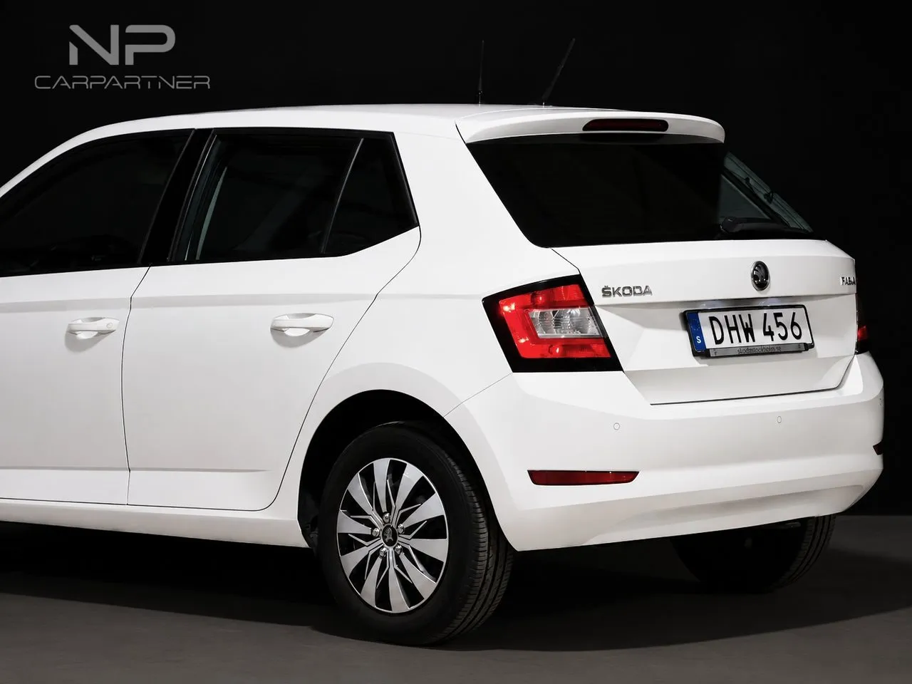 Vehicle image 8