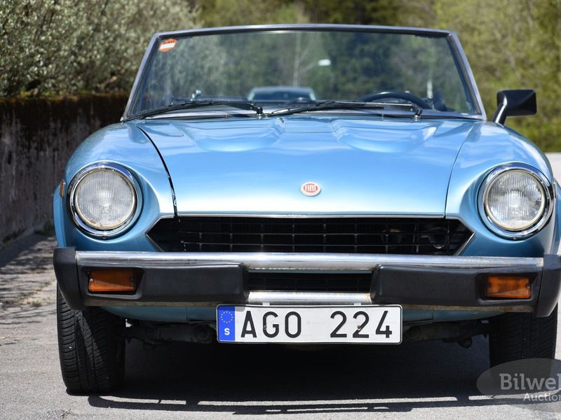 Fiat 124 bild 9