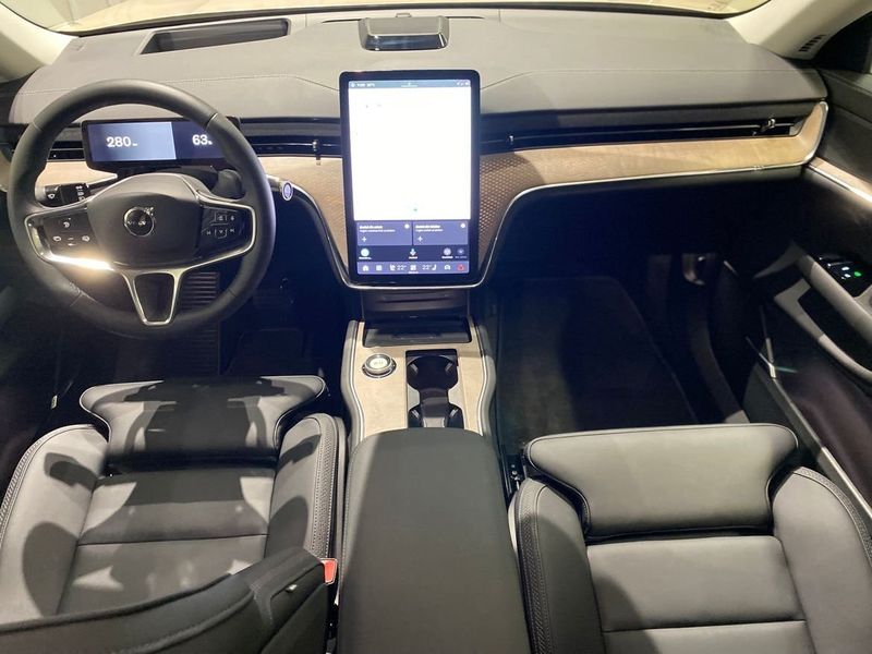Volvo EX90 bild 17