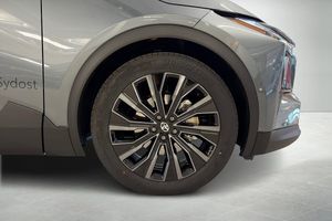 Toyota C-HR+ bild 14