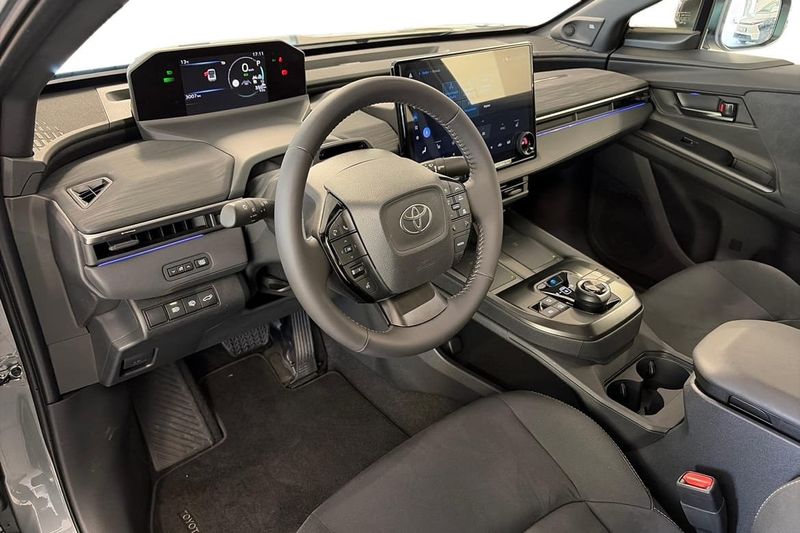 Toyota C-HR+ bild 12