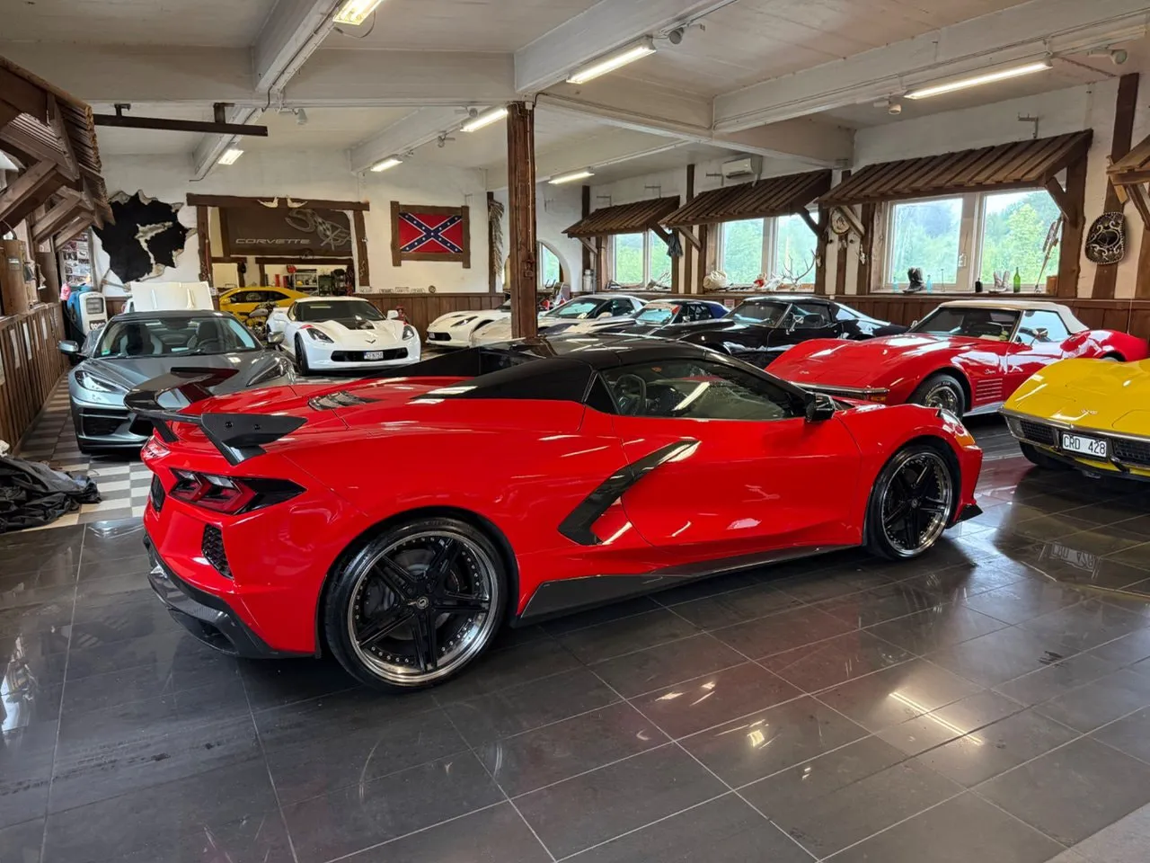 Vehicle image 7