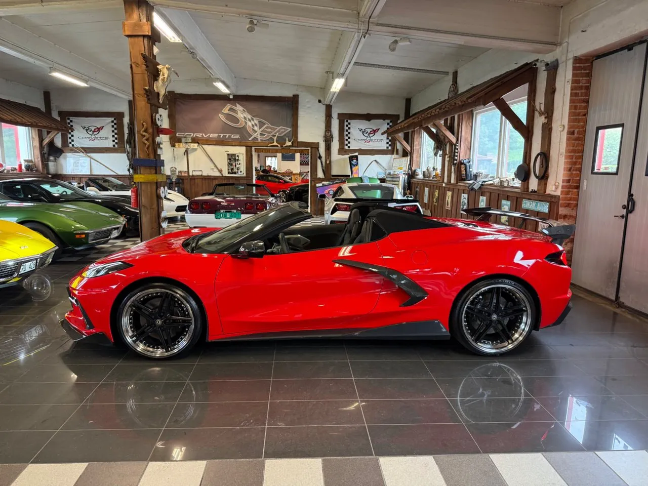 Vehicle image 25