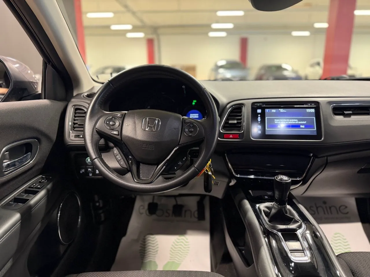 Vehicle image 11