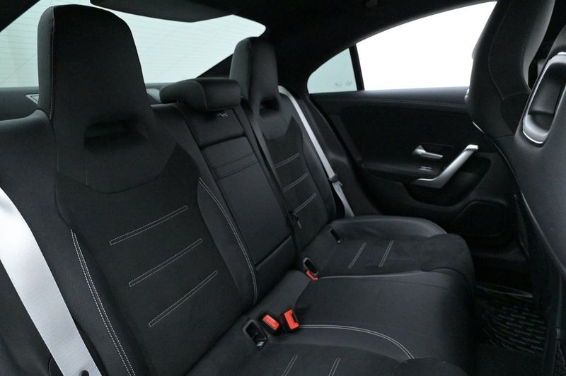 Mercedes CLA250 bild 23
