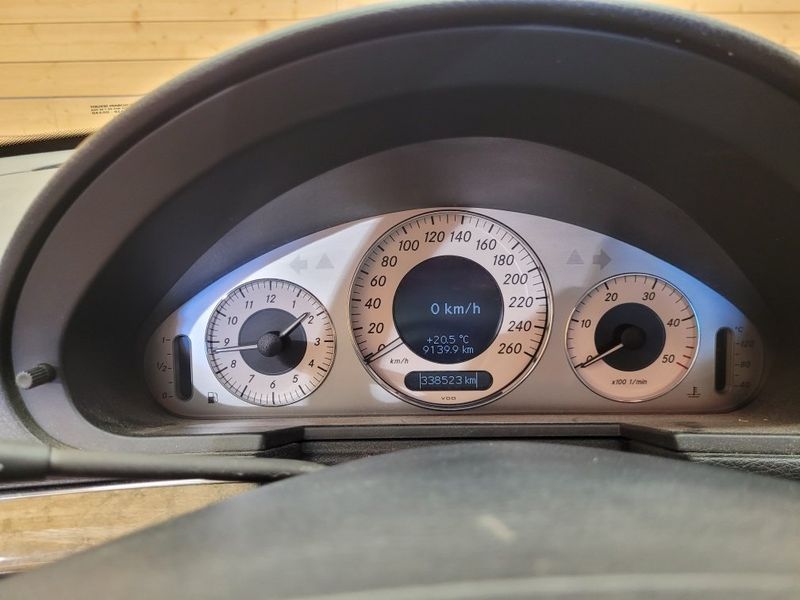 Mercedes E280 bild 12
