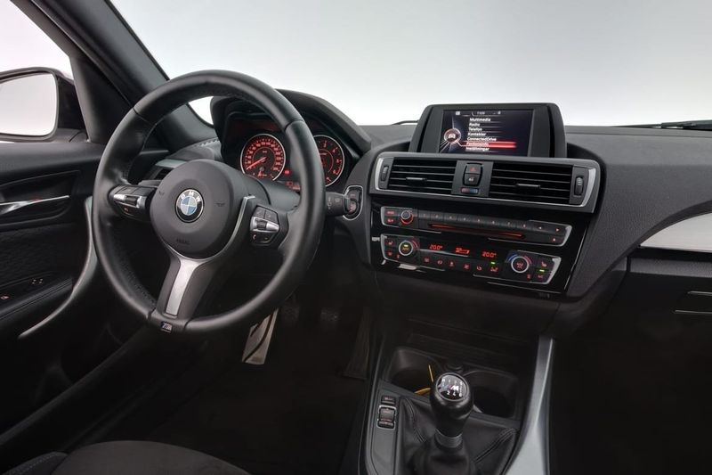 BMW 116 bild 13