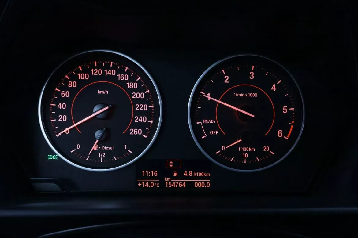 Vehicle image 25