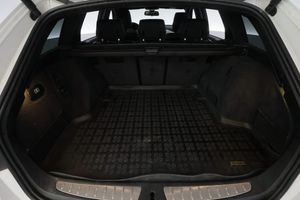 BMW 320 bild 8