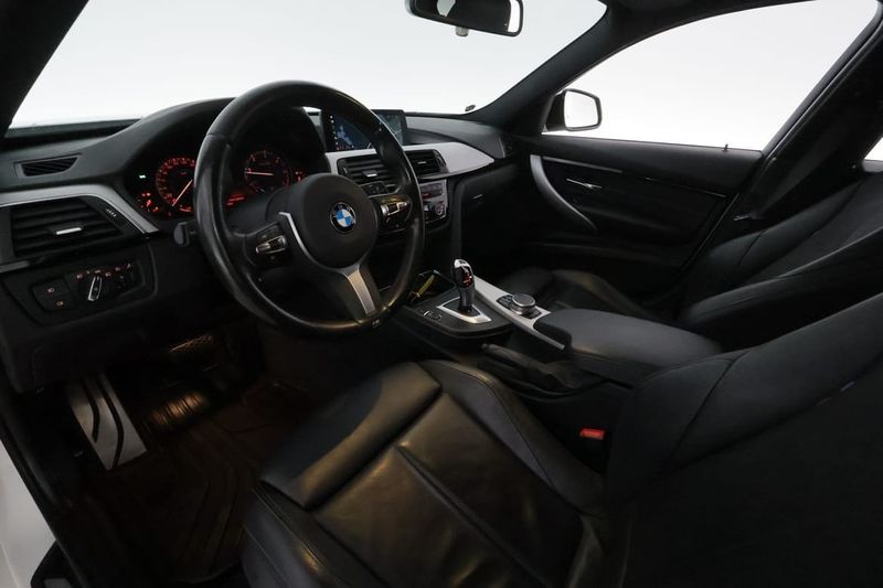 BMW 320 bild 12