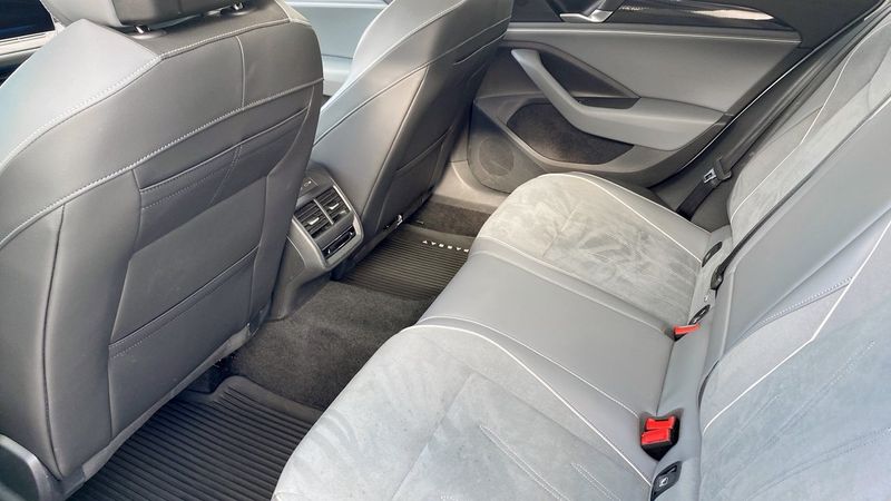 Volkswagen Passat bild 11