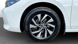 Volkswagen Passat bild 7