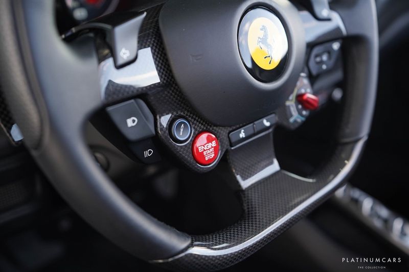 Ferrari F8 bild 17