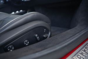 Ferrari F8 bild 14