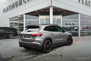 Mercedes GLA45 AMG bild 2